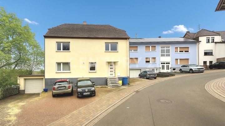 Einziehen & Wohlfühlen: Stilvoll saniertes Einfamilienhaus mit großem Grundstück in Battweiler