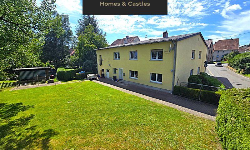 Großes MFH mit 5 Parteien  und enormem Erweiterungspotential, mit Ausbaumöglichkeit weiterer 3 Whg.