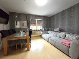 Großes Wohnzimmer der Wohnung OG Mitte