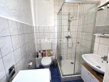 Badezimmer der Wohnung OG links