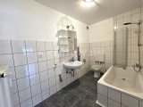 Badezimmer der Wohnung im EG