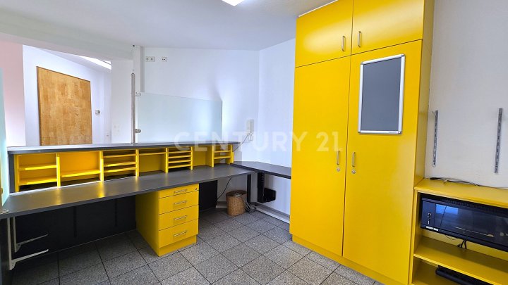 Neuwertige Gewerbeeinheit mit viel Nutzungsmöglichkeiten in bevorzugter zentraler Lage von Bexbach