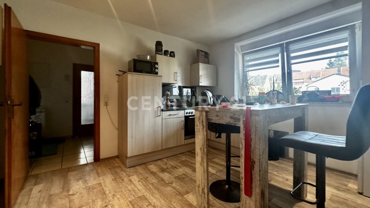   Top-saniertes 4-Parteienhaus + Baugrundstück in Breitenbach – wohnen & profitieren mit ca. 8,5 %