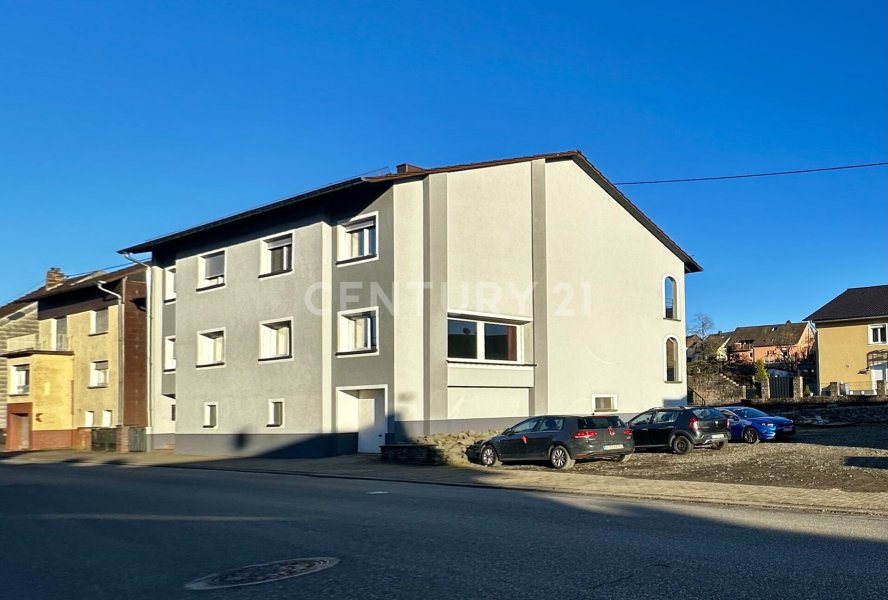 Seitlicher Anblick vom Haus