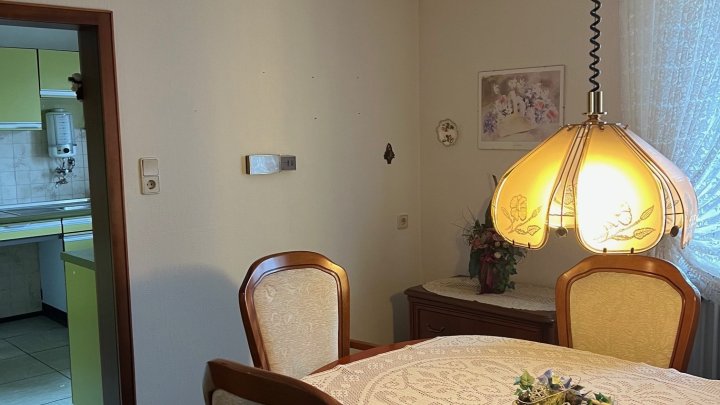 Renovierungsbedürftiges 1-Familienhaus in ruhiger Nebenstrasse in Wadgassen-Hostenbach zu verkaufen