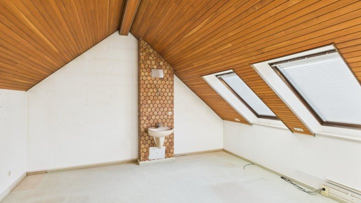 Seltene große Maisonette- Wohnung in Top Lage von Saarbrücken zu verkaufen.