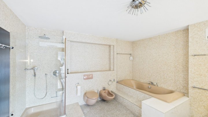 Seltene große Maisonette- Wohnung in Top Lage von Saarbrücken zu verkaufen.