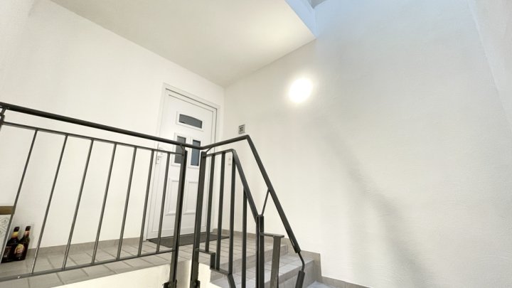 Moderne Maisonette-Wohnung mit großem Balkon