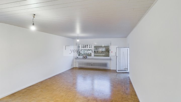 Helle, gut geschnittene 4 ZKB-Etagenwohnung in bester Lage von Saarbrücken-Scheidt!