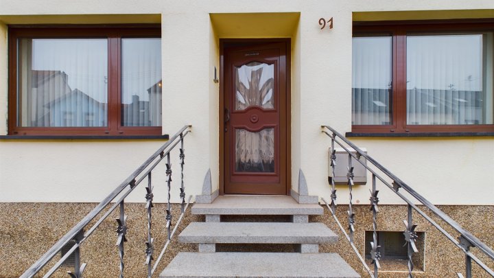 Einfamilienhaus mit Hof & Terrasse – Perfekt für kreative Handwerker!