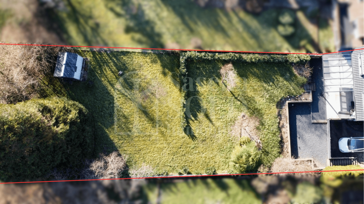 Gepflegtes Einfamilienhaus mit Terrasse, Garten und Garage in Heusweiler - Holz