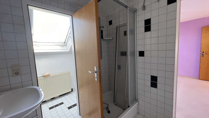 Einfamilienhaus in Schiffweiler OT Heiligenwald für die kleine Familie