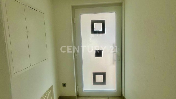 Exklusive sanierte Villa auf 480 m²: Luxus, Komfort und Stil in bester Lage