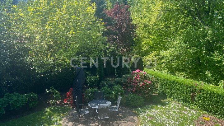 Exklusive sanierte Villa auf 480 m²: Luxus, Komfort und Stil in bester Lage