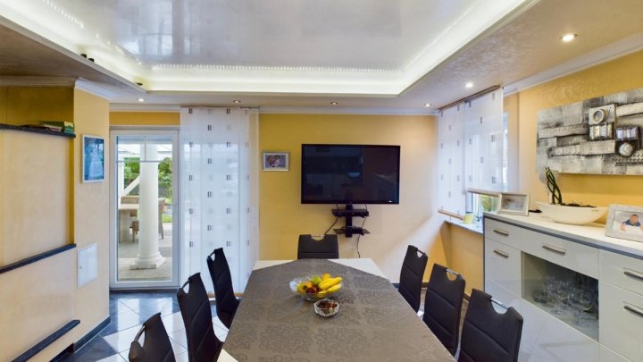Architektonisches Meisterwerk in Ottweiler – Exklusive Villa mit 9 Zimmern & 200 m² Wohntraum!