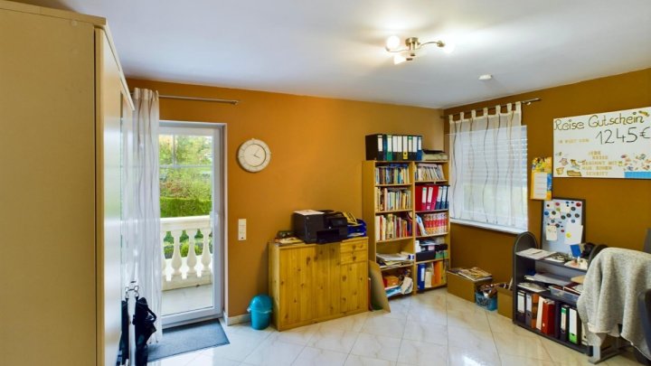 Architektonisches Meisterwerk in Ottweiler – Exklusive Villa mit 9 Zimmern & 200 m² Wohntraum!