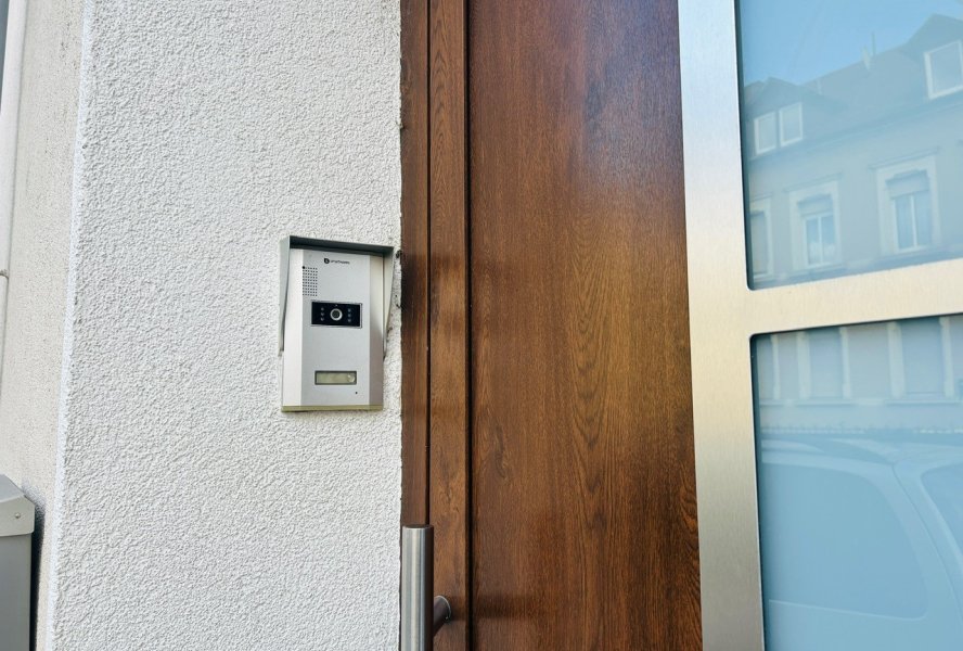 Türklingel mit Kamera