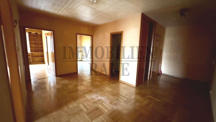 GROSSE 4 ZKB WOHNUNG MIT BALKON UND GARAGENSTELLPLATZ IN SULZBACH - SOFORT FREI