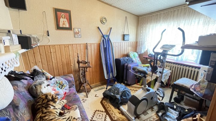 Kleines Reihenhaus mit Garten und Garage in Lockweiler