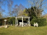 und Pavillon