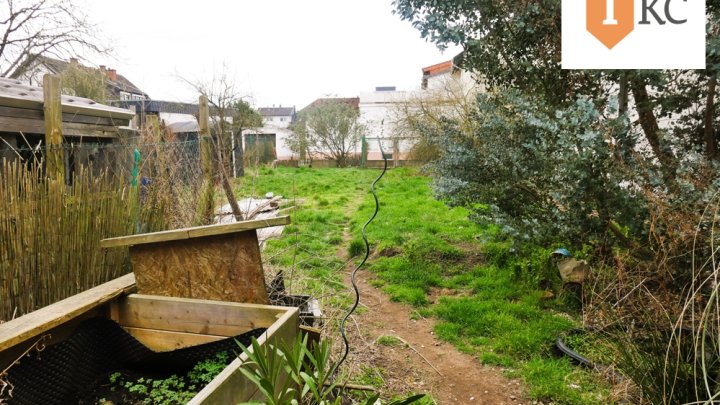 Familienfreundliches Reihenhaus in gefragter Lage mit großem Garten - Renoviert !