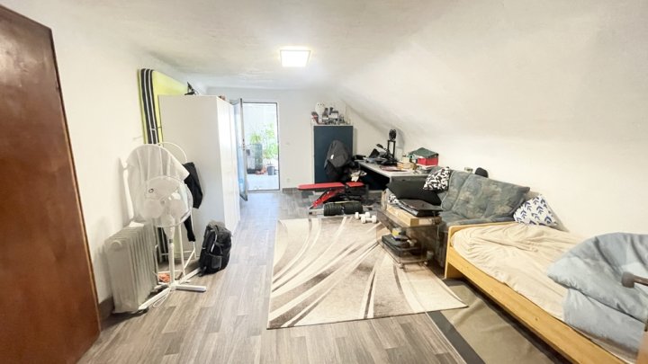 Einfamilienhaus mit Garten, Garage und Stellplatz – Viel Potenzial für Ihre Ideen