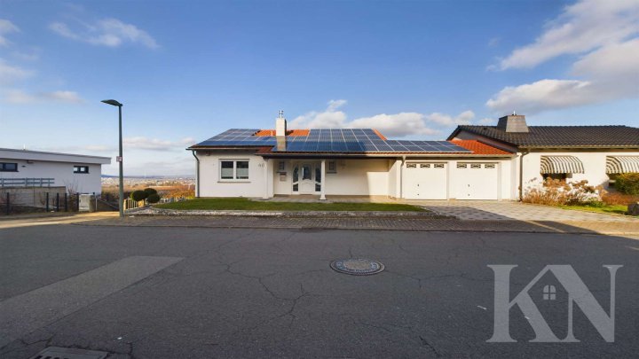Ihr neues Zuhause mit Panoramablick über Riegelsberg!