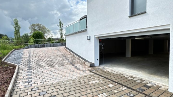 Erstbezug 3-ZKB mit Terrasse, provisionsfrei in nachhaltig effizientem MFH