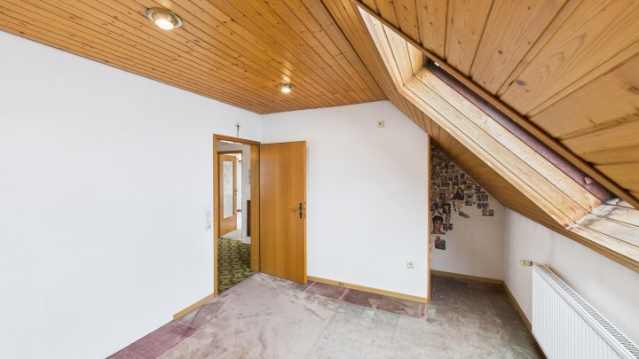 Einfamilienhaus in Saarpolygon-Nähe – Gestalten Sie Ihr neues Zuhause!