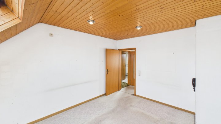 Einfamilienhaus in Saarpolygon-Nähe – Gestalten Sie Ihr neues Zuhause!