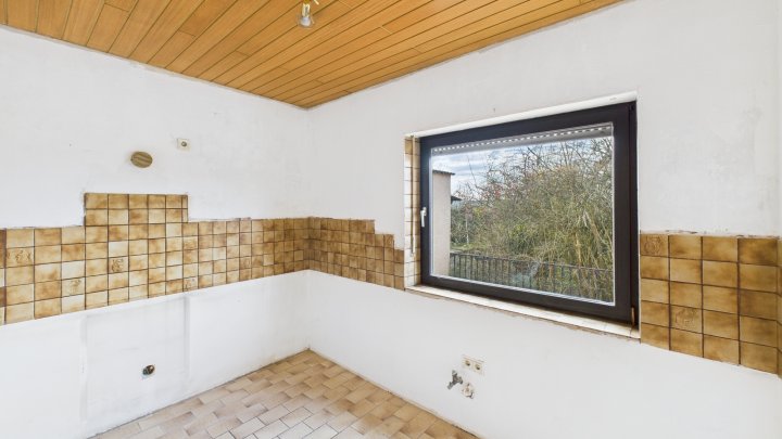 Einfamilienhaus in Saarpolygon-Nähe – Gestalten Sie Ihr neues Zuhause!