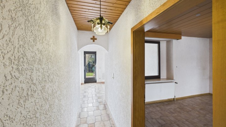 Einfamilienhaus in Saarpolygon-Nähe – Gestalten Sie Ihr neues Zuhause!