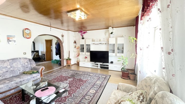 Wohn- und Geschäftshaus mit flexiblen Nutzungsmöglichkeiten
