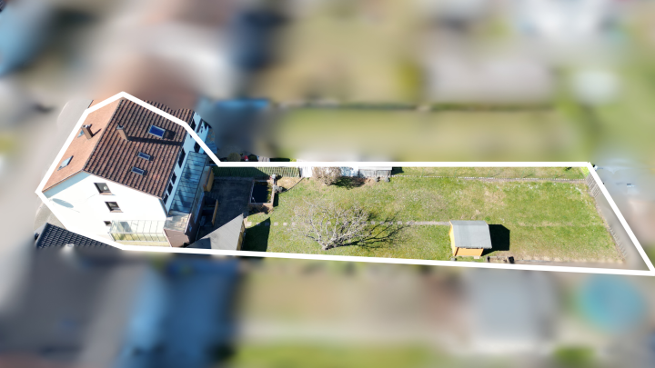 Einfamilienhaus mit Traumgarten in Top-Lage von Neuforweiler !