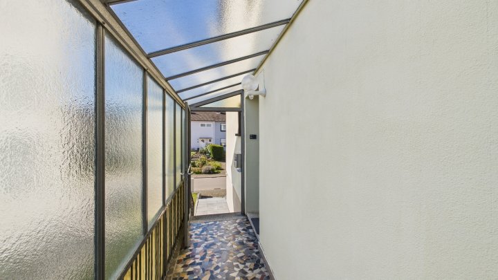 Einfamilienhaus mit Traumgarten in Top-Lage von Neuforweiler !