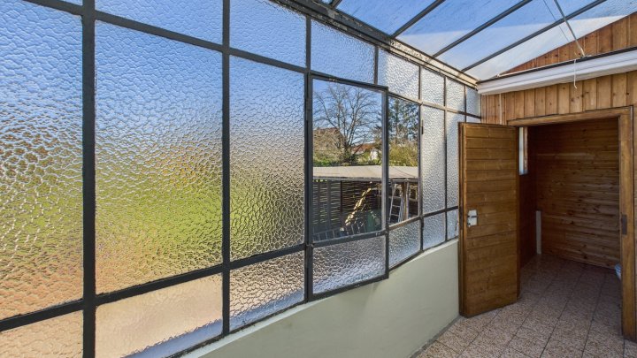 Einfamilienhaus mit Traumgarten in Top-Lage von Neuforweiler !