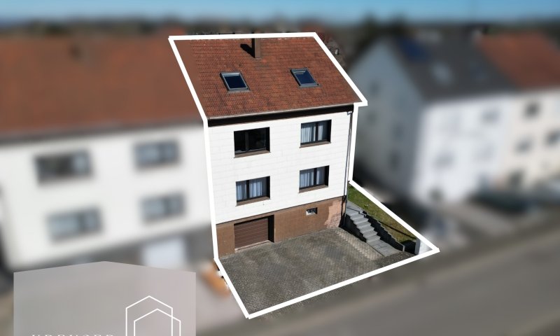 Familienfreundliches Einfamilienhaus mit großem Garten in ruhiger Lage von Saarlouis