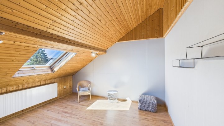 Einfamilienhaus mit Traumgarten in Top-Lage von Neuforweiler !