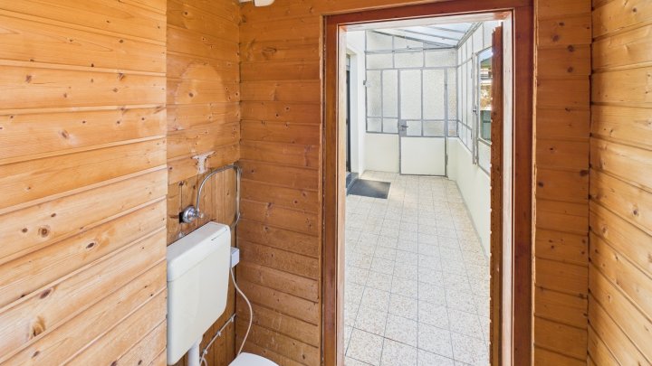 Einfamilienhaus mit Traumgarten in Top-Lage von Neuforweiler !