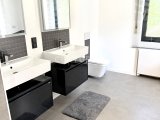 2. Bad mit freistehender Wanne