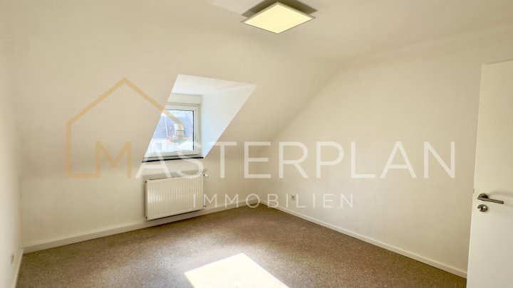 Dachgeschosswohnung in Fraulautern zur Miete
