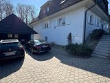 Garage + 4 Stellplätze