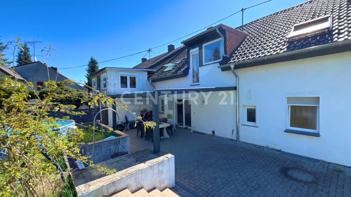 Ihr Platz zum Durchatmen – Großes Familienhaus in ruhiger Umgebung Mit Gartenparadies