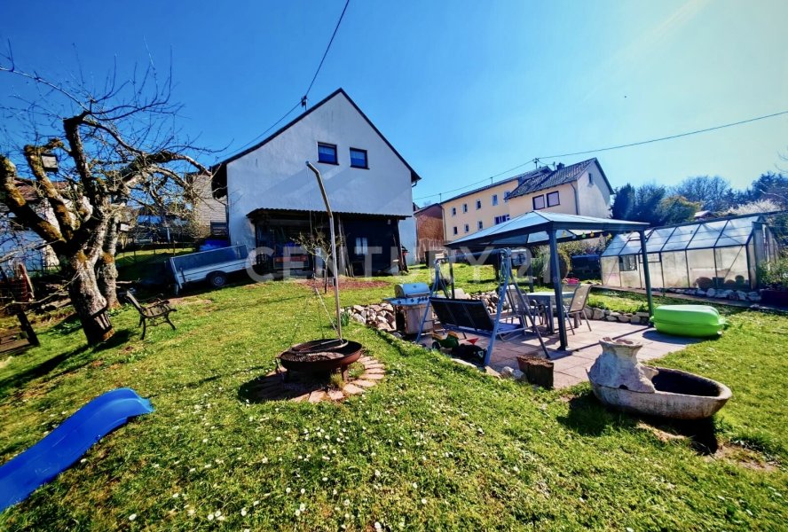 Zusätzlicher Bauplatz oder wunderschöner Garten