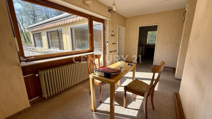 Bungalow auf ca. 188 m² in ruhiger Lage im Grünen in Saarbrücken-Scheidt