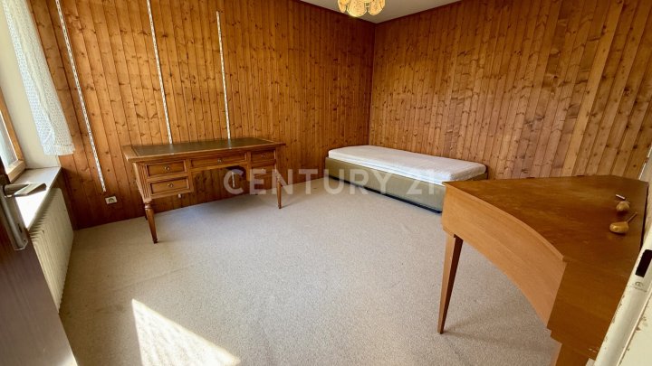 Bungalow auf ca. 188 m² in ruhiger Lage im Grünen in Saarbrücken-Scheidt