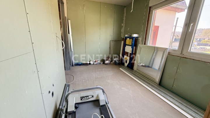 Ca. 260 m² große Stadtvilla in Saarbrücken Güdingen verteilt auf 3 Etagen