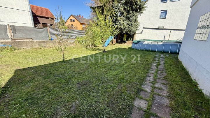 Ca. 260 m² große Stadtvilla in Saarbrücken Güdingen verteilt auf 3 Etagen