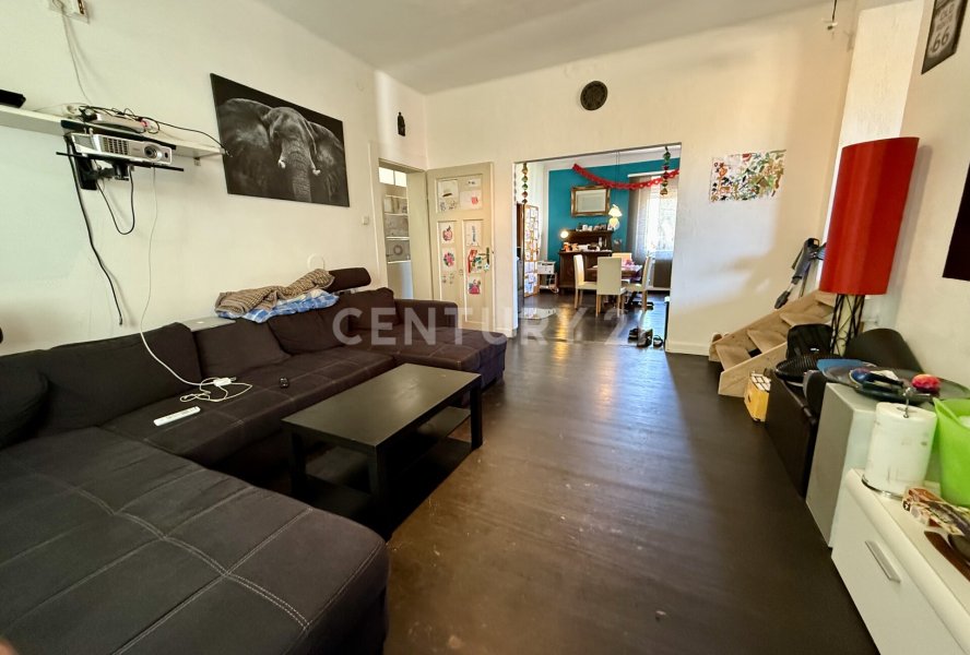 Halb offenes Wohnzimmer EG