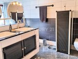 Künstlerisch gestaltetes Badezimmer